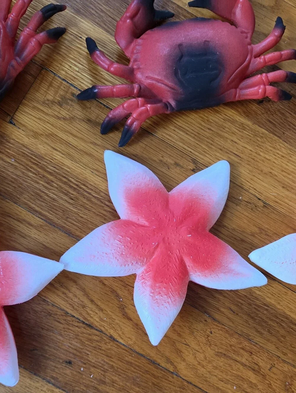 Vintage 12 Piece Set Of Beach/Luau/Nautical Party Decor Lot